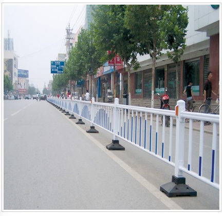 道路隔离栏